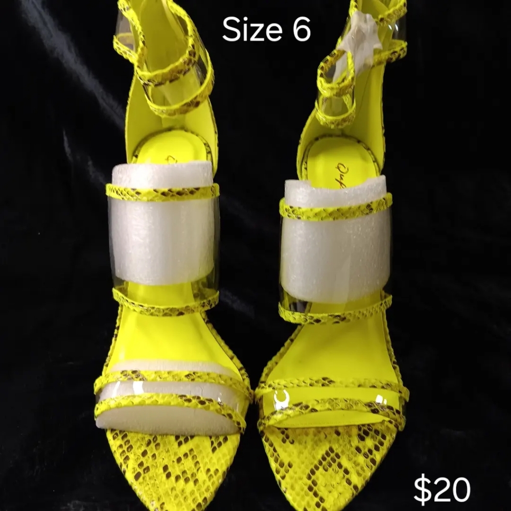 Shoe